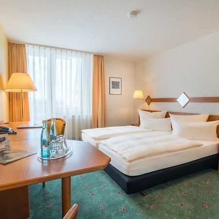 Airporthotel Residenz Штайненброн Экстерьер фото